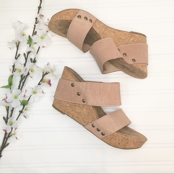 Lucky Brand Shoes - Lucky Brand• magnolia cork wedge • blush • size 8
